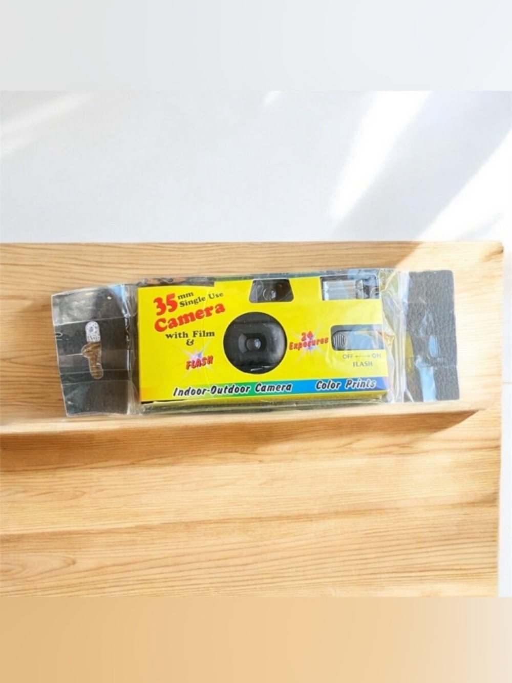 NEW Old Stock 35 mm Single Use In & Outdoor Camera With Film & Flash 24 Exposure